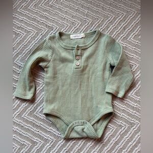 Three peas size 0-3 months